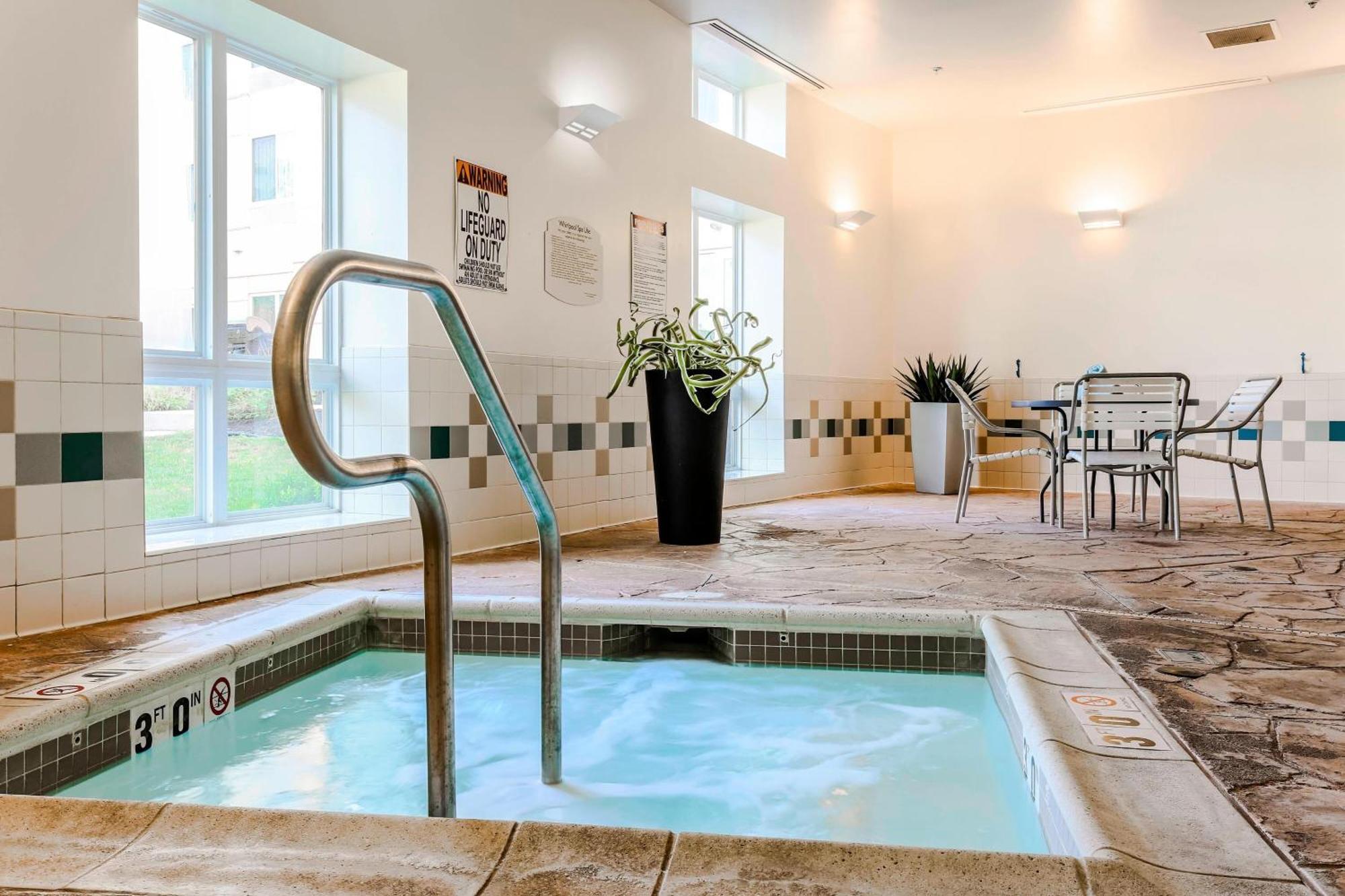 Fairfield By Marriott Hotel 3*